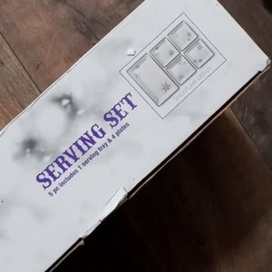 Serving set 5pc 0ne tray 4 plates